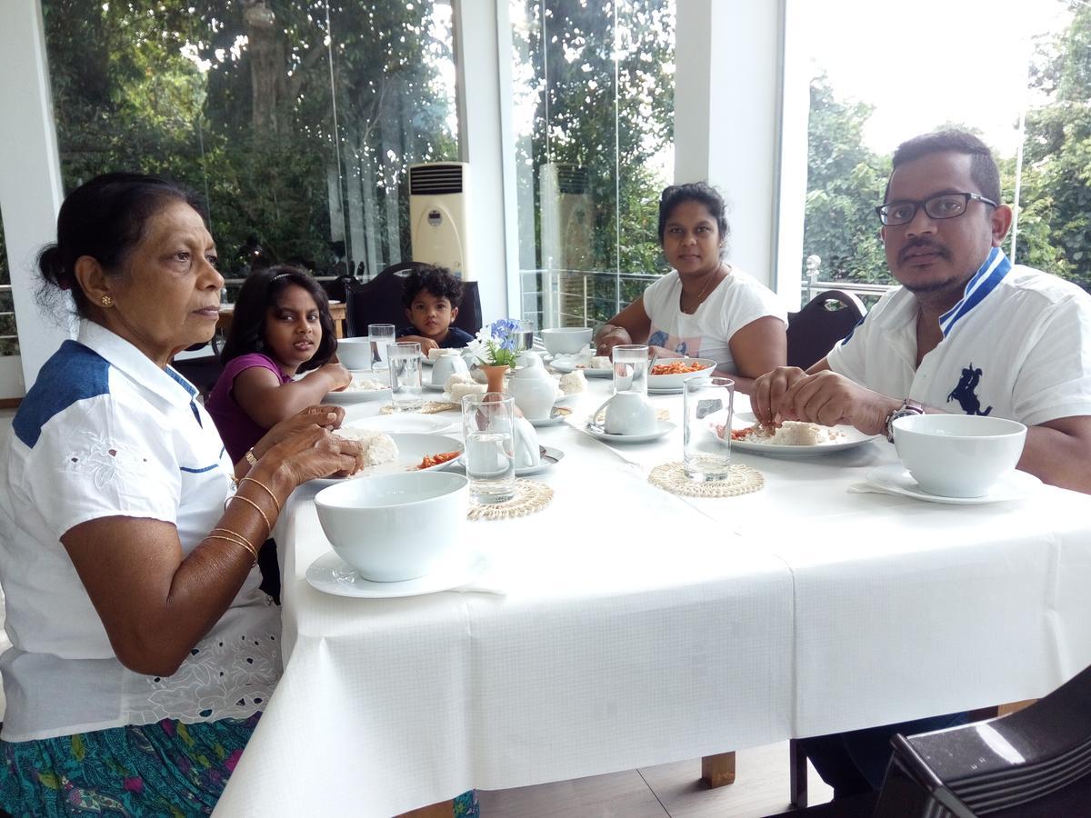 Ma Oya Retreat Pinnawala Pinnawala (Kegalle) Esterno foto